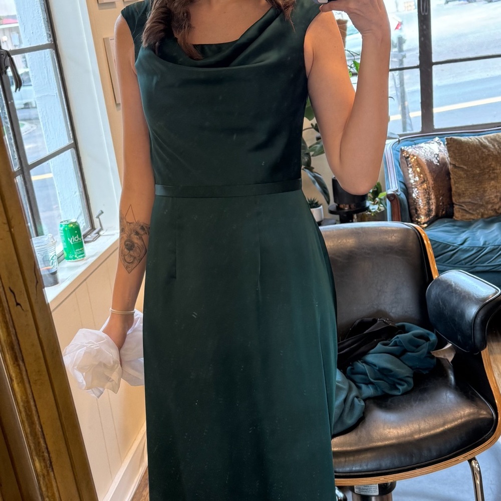 Emerald dress, size 4, still has the tag
